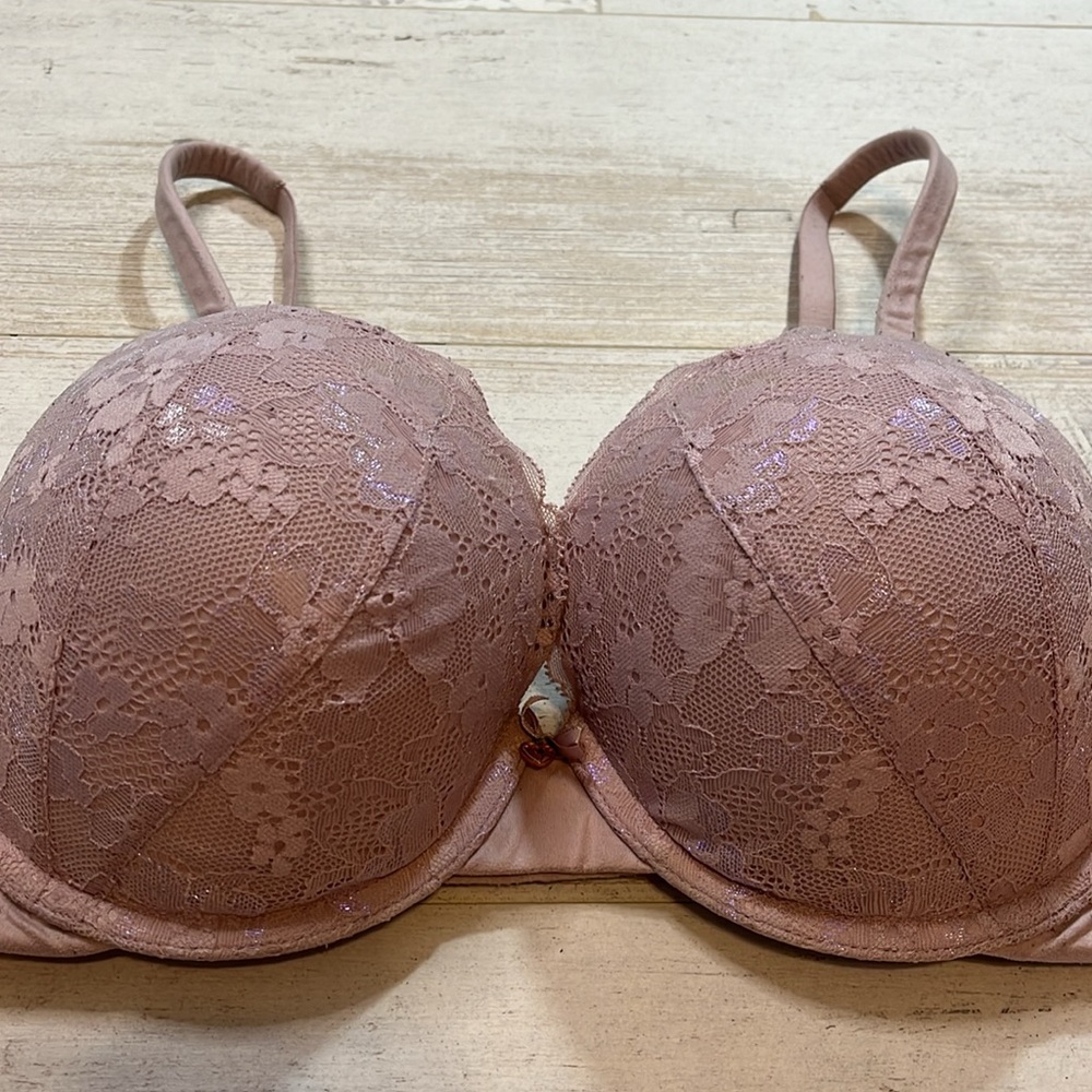 Victoria’s Secret Light Purple Lace Body by Victoria Perfect Shape Bra - Picture 4 of 8